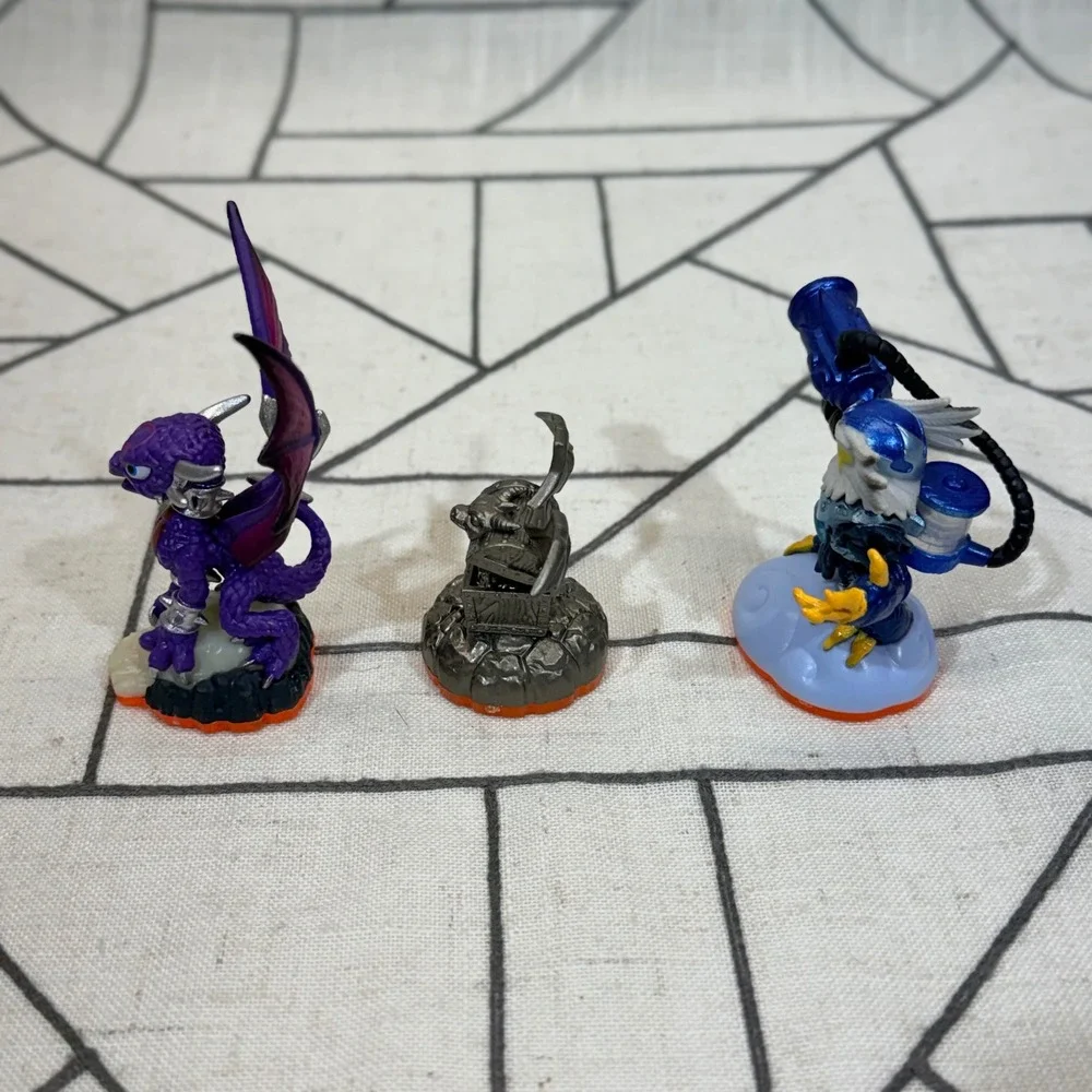 Skylanders Giants Figures Lot O/S Multicolor Cynder Jet-Vac Platinum Chest